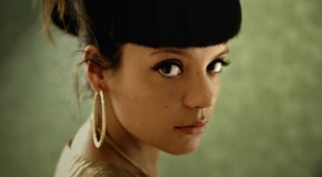 LILY ALLEN: “QUASI COME AMY”
