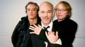 R.E.M.: un nuovo video per “Nightswimming”