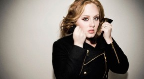 Adele si esibirà alla cerimonia dei Grammy Awards
