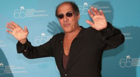 Celentano dona il cachet di Sanremo in beneficenza