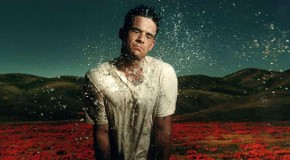 Guarda “Different”, il nuovo video di Robbie Williams