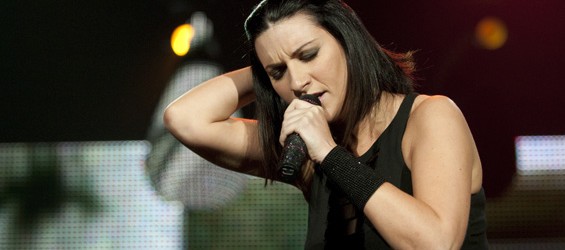 Conto alla rovescia per Laura Pausini: il nuovo singolo esce il 25 settembre