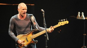 Sting “riapre” il Bataclan di Parigi a un anno dalla tragedia