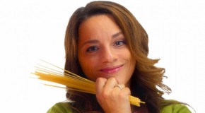 Torna Valeria Rossi… ma si dà alla cucina