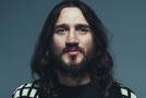 John Frusciante: “L’arte non si paga”. E regala nuova musica ai fan