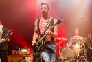 A due anni dal Bataclan, gli Eagles Of Death Metal tornano per un concerto a sorpresa