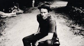 Tom Waits condivide la playlist della sua carriera