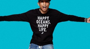 Pharrell ti veste con la plastica e ripulisce gli oceani