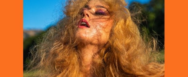 Katy Perry hippie nel nuovo video “Never Really Over”