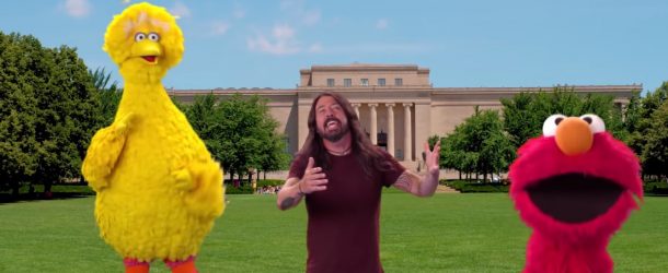 Dave Grohl ancora una volta coi Muppet